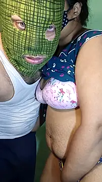 Snapshot of hotty_Sexy-couple chatting on 18, 1, 2025 hotty Sexy-couple online show from 18, 1, 2025