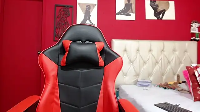 Rebecca Milf online show from 14, 12, 2025