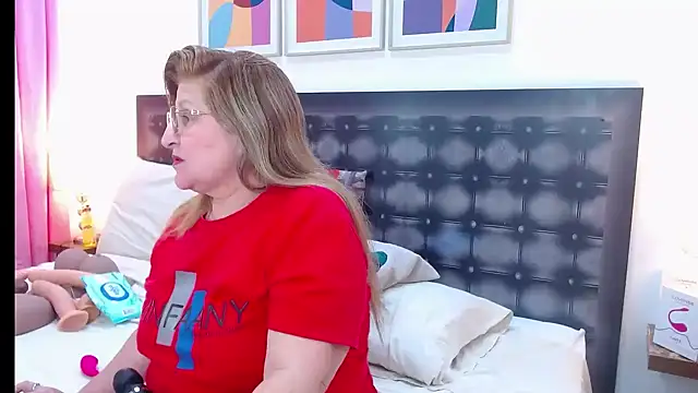 sandra 20 online show from 20, 4, 2026