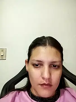 Mia Hampton online show from 6, 1, 2026