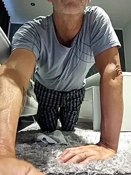 Snapshot of DarrenSullivanSlut chatting on 24, 1, 2025 DarrenSullivanSlut online show from 24, 1, 2025