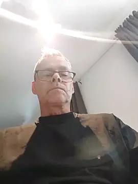 Snapshot of DarrenSullivanSlut chatting on 24, 2, 2025 DarrenSullivanSlut online show from 24, 2, 2025