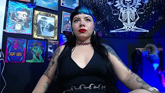 Snapshot of Yourmadame_P chatting on 17, 1, 2025 Yourmadame P online show from 17, 1, 2025