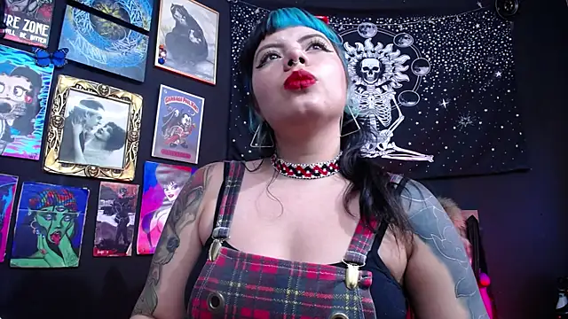 Snapshot of Yourmadame_P chatting on 22, 1, 2025 Yourmadame P online show from 22, 1, 2025