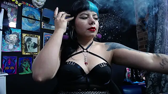 Snapshot of Yourmadame_P chatting on 19, 2, 2025 Yourmadame P online show from 19, 2, 2025