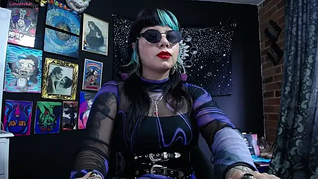 Snapshot of Yourmadame_P chatting on 18, 3, 2025 Yourmadame P online show from 18, 3, 2025