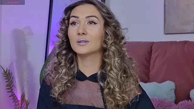 NicolLopeze online show from 7, 11, 2025