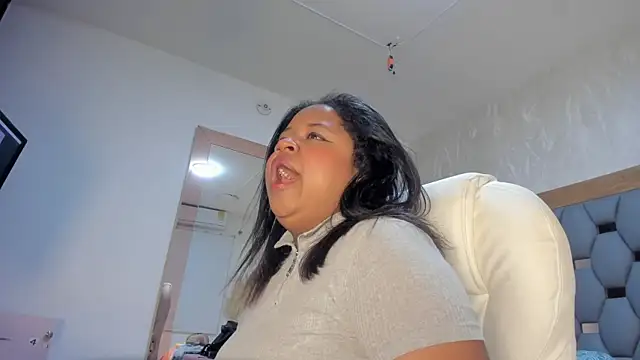 sophia reyes online show from 8, 1, 2025