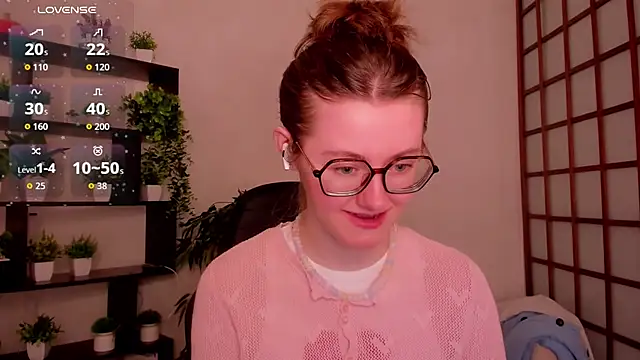 KateCuddle online show from 19, 5, 2026