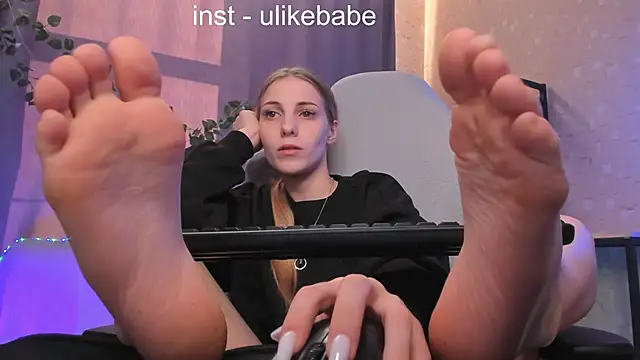 Anna Fink online show from 23, 2, 2025