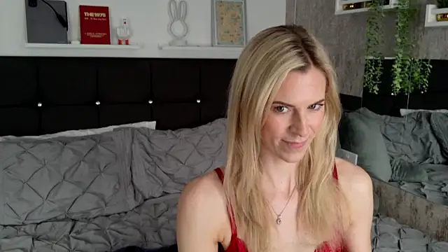 Amber riivers online show from 7, 3, 2025