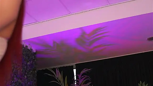 HotSkinnyX online show from 1, 3, 2025