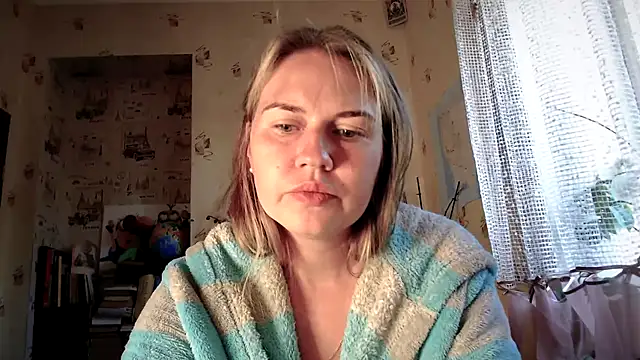 Snapshot of dream_alexa chatting on 12, 9, 2025 dream alexa online show from 12, 9, 2025