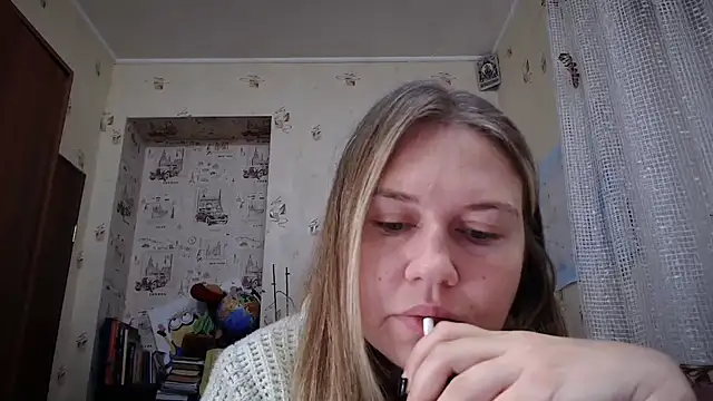 Snapshot of dream_alexa chatting on 22, 10, 2025 dream alexa online show from 22, 10, 2025