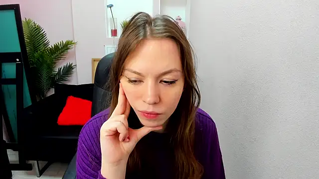 Persephoni online show from 15, 2, 2025