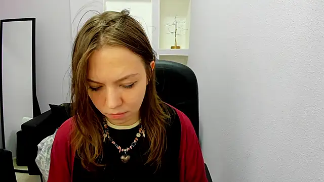 Persephoni online show from 12, 4, 2026