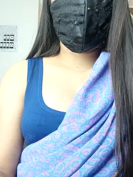 Snapshot of _desigori chatting on 5, 3, 2025 desigori online show from 5, 3, 2025