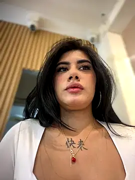 Snapshot of clarachanelricek chatting on 23, 10, 2025 clarachanelricek online show from 23, 10, 2025