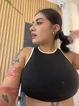 clarachanelricek online show from 2, 2, 2026