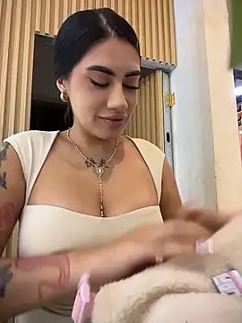 clarachanelricek online show from 18, 4, 2026