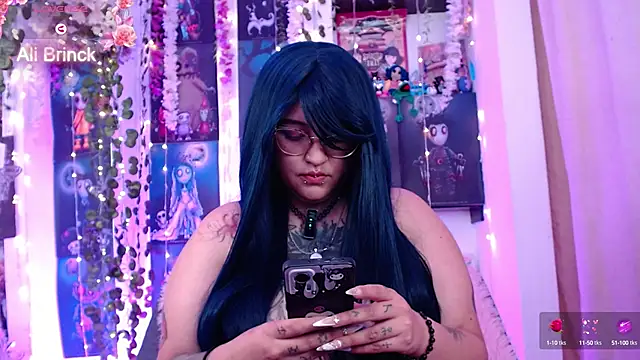 Snapshot of _Ali_Brinck_ chatting on 30, 12, 2024 Ali Brinck online show from 30, 12, 2024