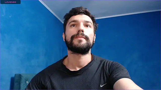 Snapshot of alex_blu chatting on 9, 10, 2025 alex blu online show from 9, 10, 2025