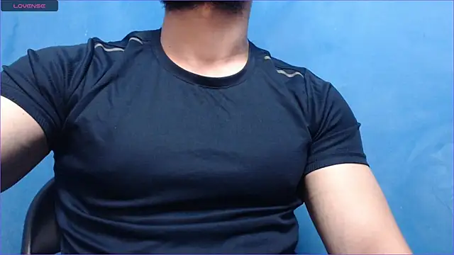 Snapshot of alex_blu chatting on 17, 10, 2025 alex blu online show from 17, 10, 2025