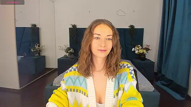 Kelly Summers online show from 6, 12, 2024