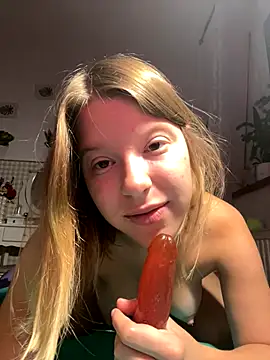 kimczii online show from 23, 9, 2025