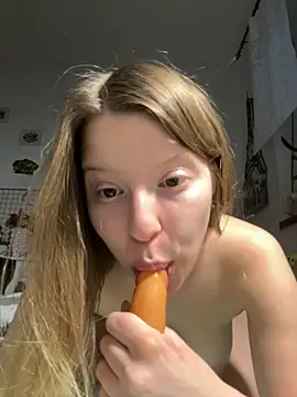 Snapshot of kimczii chatting on 4, 5, 2026 kimczii online show from 4, 5, 2026