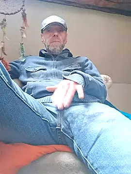 Snapshot of eddouxxx78 chatting on 19, 10, 2025 eddouxxx78 online show from 19, 10, 2025