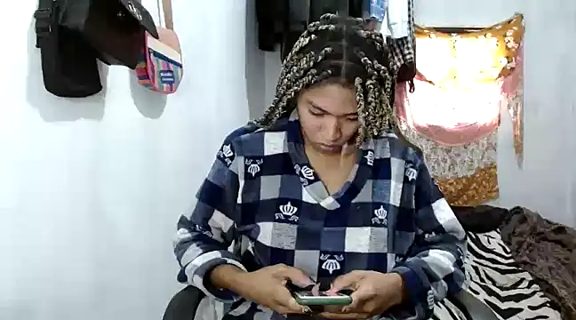 angelamarie1 online show from 17, 2, 2025