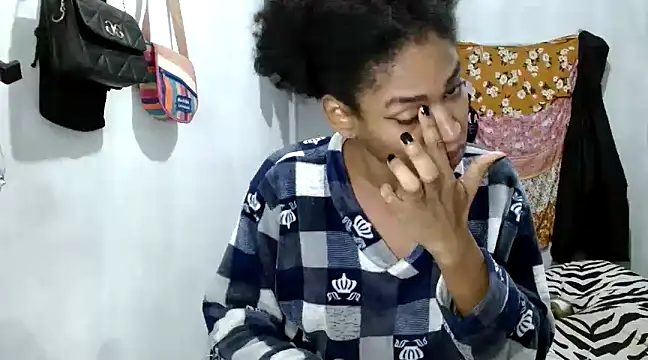 angelamarie1 online show from 13, 3, 2025