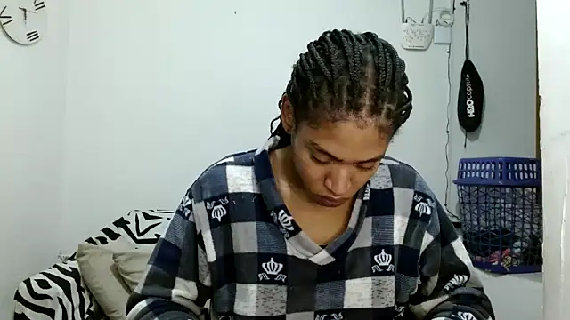 angelamarie1 online show from 18, 4, 2026