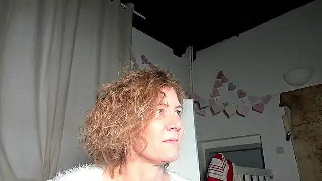 Snapshot of Lola_Belgium chatting on 9, 2, 2025 Lola Belgium online show from 9, 2, 2025