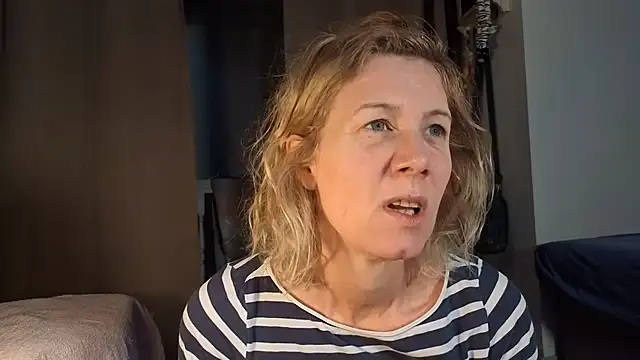 Snapshot of Lola_Belgium chatting on 7, 7, 2026 Lola Belgium online show from 7, 7, 2026