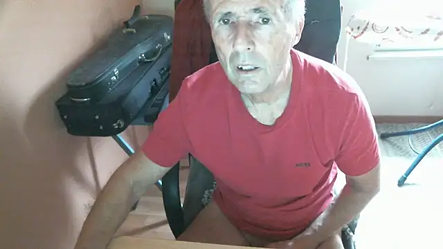 Snapshot of olibrius71 chatting on 17, 2, 2025 olibrius71 online show from 17, 2, 2025