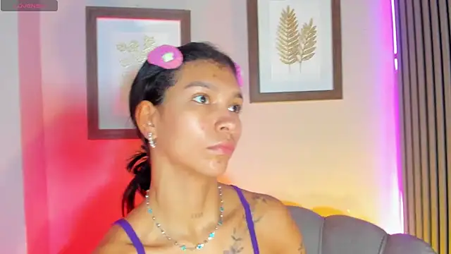 LauraAristizabal online show from 26, 11, 2025