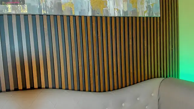 LauraAristizabal online show from 21, 12, 2025