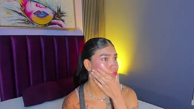 LauraAristizabal online show from 19, 4, 2026