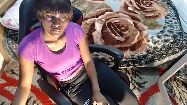 sexyjustin202 online show from 10, 9, 2025