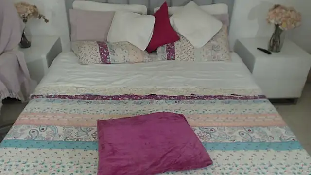 X6uldv8xdollxxx online show from 18, 10, 2025