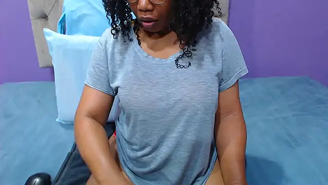 PeachAss4UU online show from 30, 3, 2026