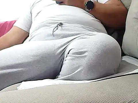 Snapshot of trucker8282 chatting on 5, 1, 2025 trucker8282 online show from 5, 1, 2025