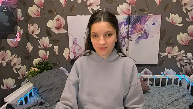 Snapshot of MelaniGrand chatting on 18, 12, 2024 MelaniGrand online show from 18, 12, 2024