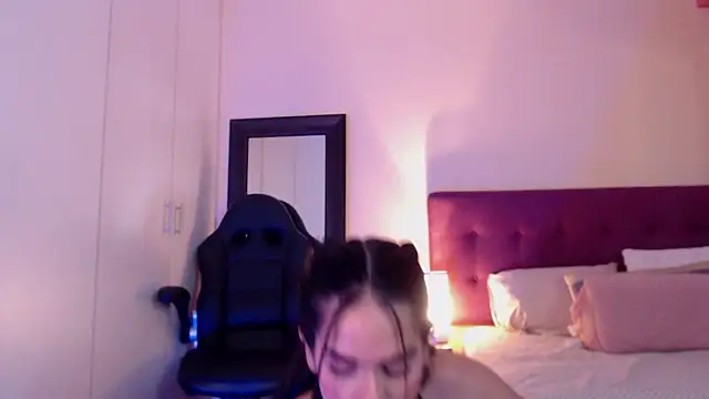 Mafer Meow online show from 10, 1, 2025