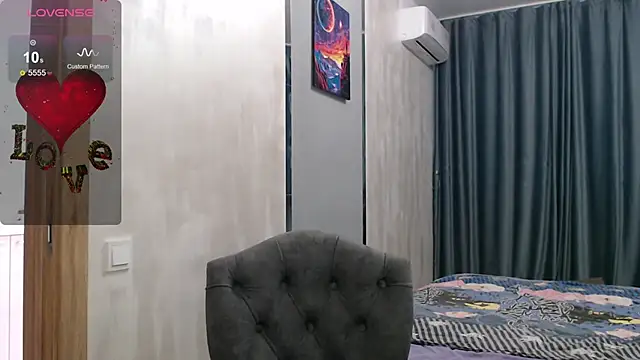 Stacy Davice online show from 18, 9, 2025