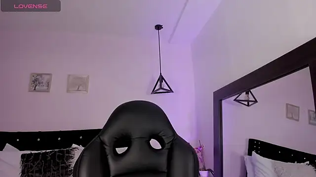 CeliWoods online show from 6, 10, 2025