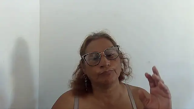 charrysexy1 online show from 18, 10, 2025