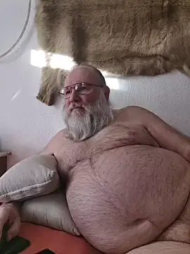 SexySantaC online show from 8, 4, 2026